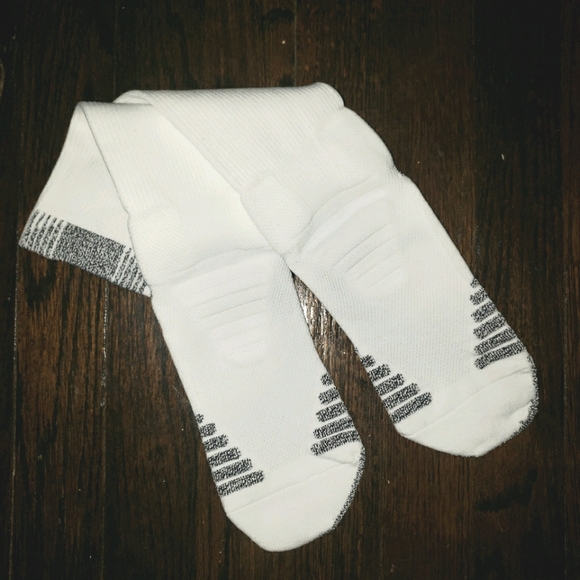 NIKE Elite Vapor Grip Football Crew Socks NWOT - Picture 3 of 13